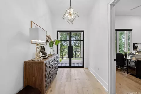 Entry Way - 810 Caddo Dr, Benton, AR 72019 photo 1 of 5