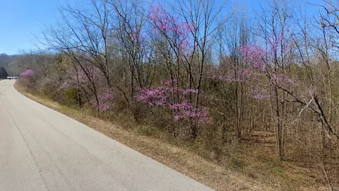 13 Sunset Ln, Holiday Island, AR 72631