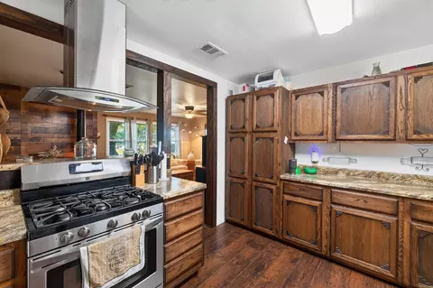Kitchen - 9375 Ridge Rd, Malvern, AR 72104 photo 2 of 3