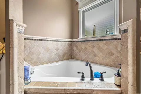 Bath - 6312 Pierce Manse Loop, Benton, AR 72019 photo 5 of 5
