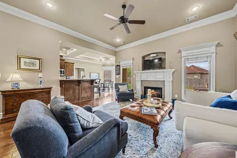 Living - 6312 Pierce Manse Loop, Benton, AR 72019 photo 1 of 4