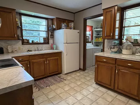 Kitchen - 439 Haley St, Melbourne, AR 72556 photo 2 of 2