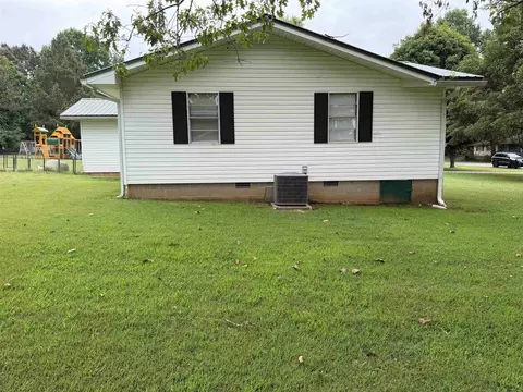 Exterior - 439 Haley St, Melbourne, AR 72556 photo 2 of 8