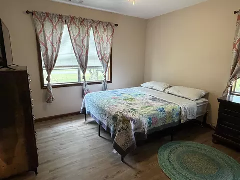Bedroom - 439 Haley St, Melbourne, AR 72556 photo 3 of 4