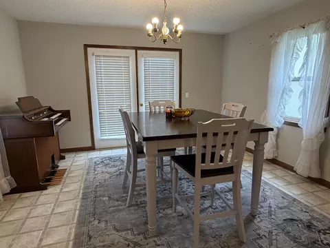 Dining - 439 Haley St, Melbourne, AR 72556 photo 2 of 3