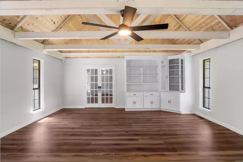 Living - 12102 Dalin Rd, Cabot, AR 72023 photo 4 of 5