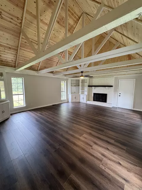 Living - 12102 Dalin Rd, Cabot, AR 72023 photo 1 of 4
