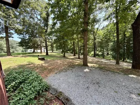 Exterior - 409 Highland Dr, Mountain View, AR 72560 photo 7 of 8