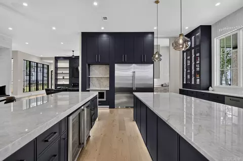 Kitchen - 7346 Lake Point Cir, Benton, AR 72019 photo 3 of 4