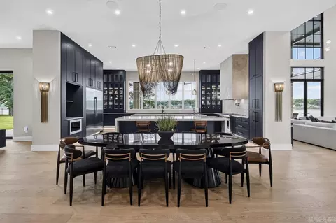 Dining - 7346 Lake Point Cir, Benton, AR 72019 photo 2 of 3