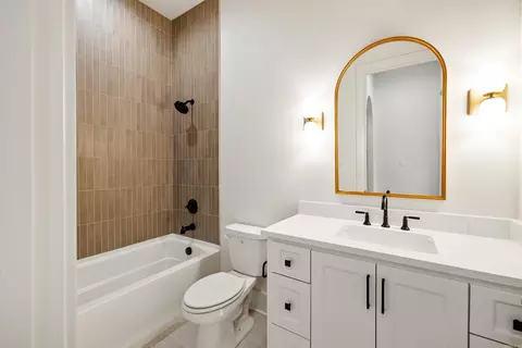 Bath - 7018 Star Dust Ln, Alexander, AR 72002 photo 4 of 4