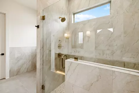 Bath - 7018 Star Dust Ln, Alexander, AR 72002 photo 1 of 4