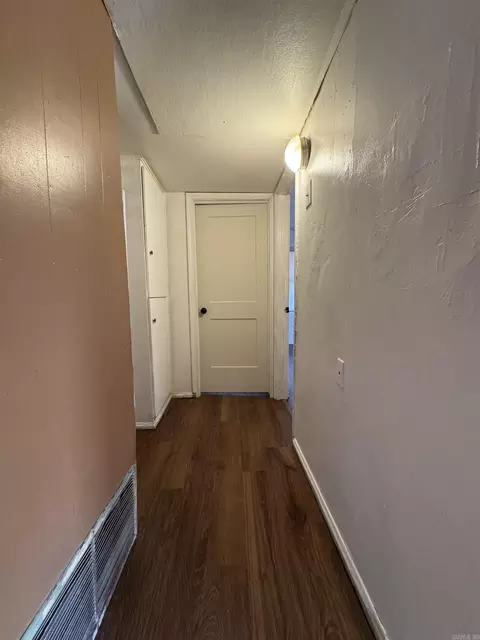 Entry Way - 3203 S Iris St, Pine Bluff, AR 71603 photo 1 of 1