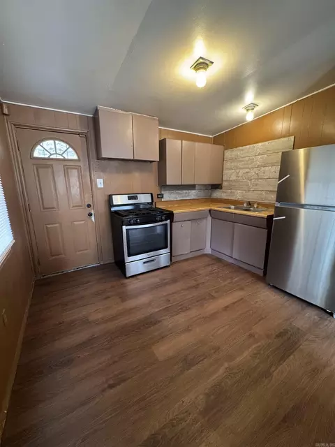 Kitchen - 3203 S Iris St, Pine Bluff, AR 71603 photo 1 of 2
