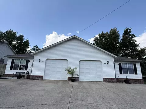 5703 5705 Cedar St, Paragould, AR 72450