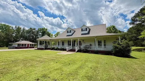 201 Green Willow Ln, Hot Springs, AR 71913
