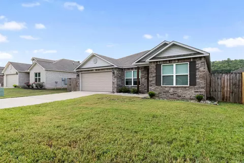 Exterior - 1110 Okeefe Ave, Conway, AR 72032 photo 3 of 5