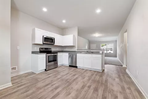 Kitchen - 1110 Okeefe Ave, Conway, AR 72032 photo 1 of 2