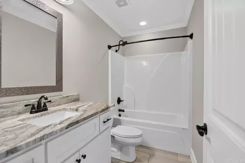 Bath - 689 Lucy Ln, Alexander, AR 72002 photo 4 of 4