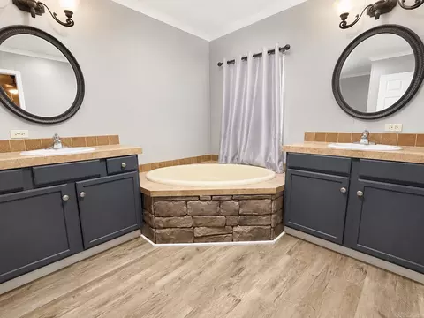 Bath - 3580 Central Rd, Gurdon, AR 71743 photo 1 of 3