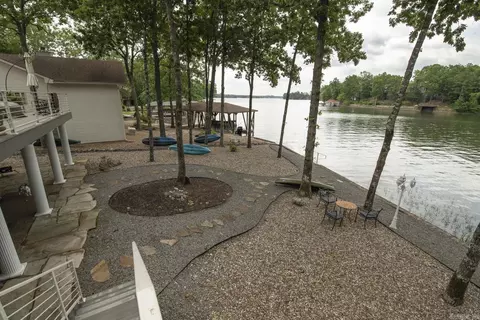 3 Levantino Ln, Hot Springs Village, AR 71909