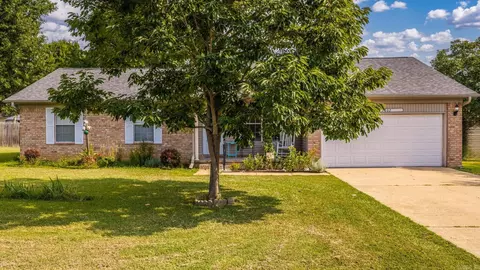 Exterior - 1802 Pinewood Cv, Beebe, AR 72012 photo 2 of 12