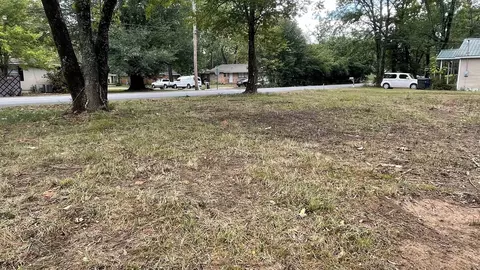 1215 Ingram St, Conway, AR 72032 photo 4