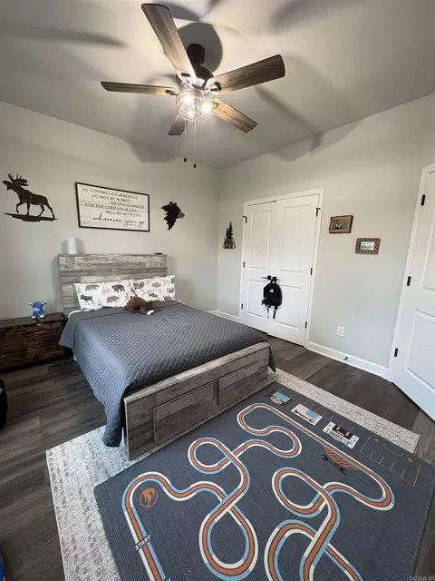 Bedroom - 26948 S Sardis Rd, Bauxite, AR 72011 photo 2 of 4