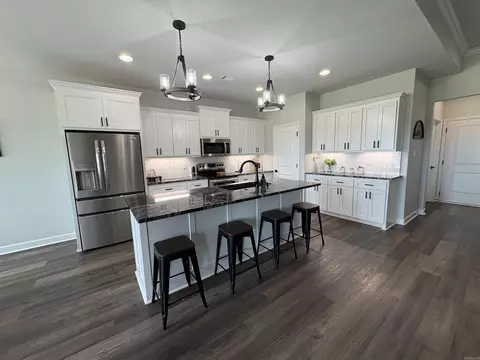 Kitchen - 26948 S Sardis Rd, Bauxite, AR 72011 photo 1 of 1