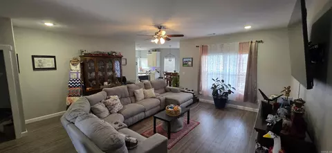 Other - 412 Carriage Dr, Benton, AR 72015 photo 4 of 10