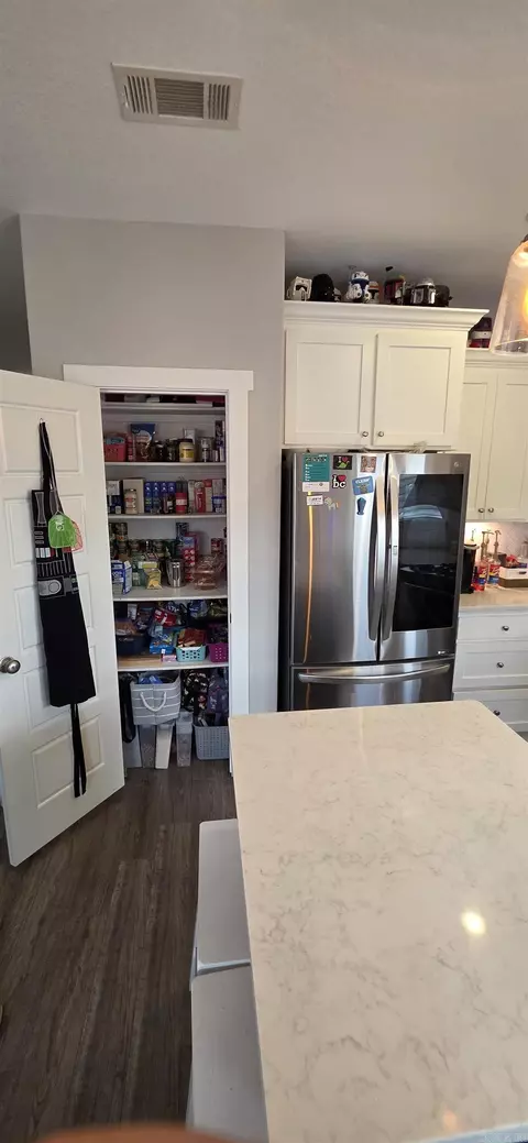 Kitchen - 412 Carriage Dr, Benton, AR 72015 photo 1 of 5