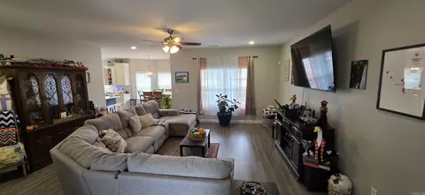 Other - 412 Carriage Dr, Benton, AR 72015 photo 1 of 10