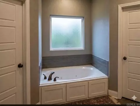 Other - 412 Carriage Dr, Benton, AR 72015 photo 6 of 10