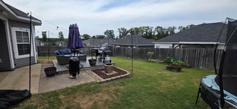 Exterior - 412 Carriage Dr, Benton, AR 72015 photo 7 of 9
