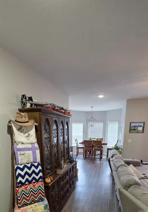 Entry Way - 412 Carriage Dr, Benton, AR 72015 photo 1 of 2