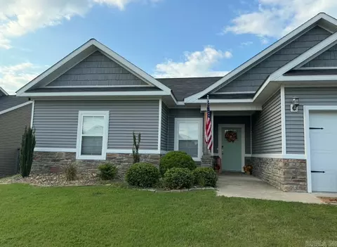 Exterior - 412 Carriage Dr, Benton, AR 72015 photo 2 of 9