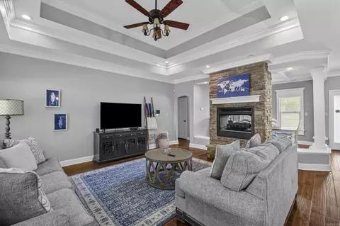 Living - 125 E River Dr, Pangburn, AR 72121 photo 3 of 3