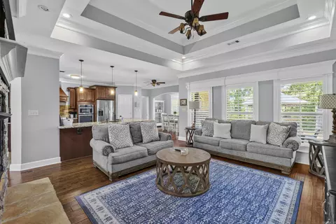 Living - 125 E River Dr, Pangburn, AR 72121 photo 1 of 3