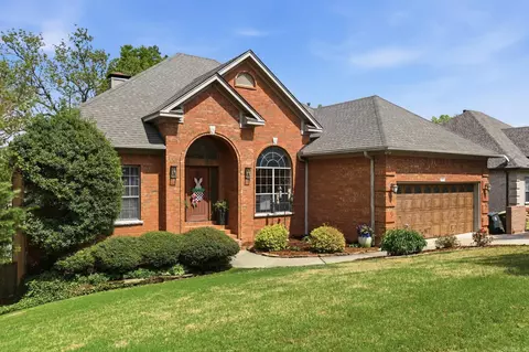 2209 Sawgrass Dr, Little Rock, AR 72223