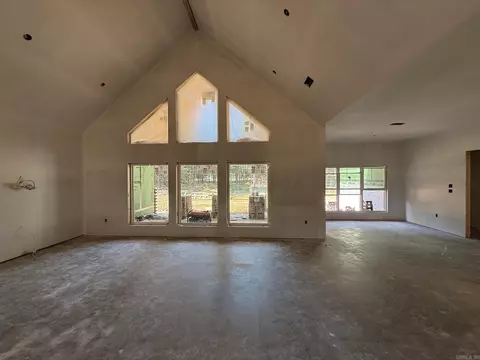 Living - 1 Silver Fox Cv, Greenbrier, AR 72058 photo 1 of 2