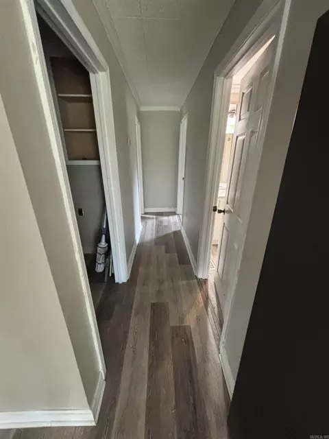 Entry Way - 119 Overbeck Rd, Romance, AR 72136 photo 1 of 2