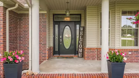Entry Way - 13 Agarita Cv, Conway, AR 72032 photo 1 of 4