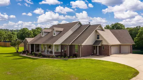 Exterior - 13 Agarita Cv, Conway, AR 72032 photo 2 of 7