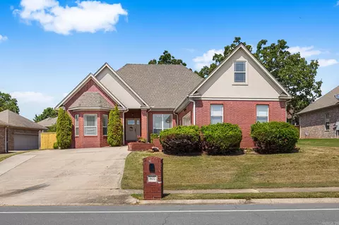 807 Indian Bay Dr, Sherwood, AR 72120