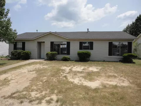 14200 Krestview Dr, Mabelvale, AR 72103