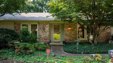 266 Valley Club Cir, Little Rock, AR 72212