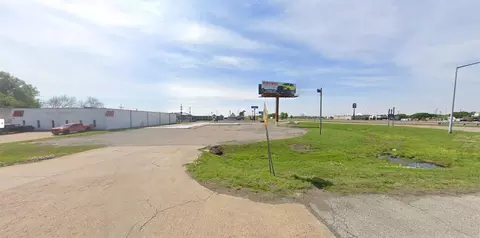 100 S Service, Blytheville, AR 72315