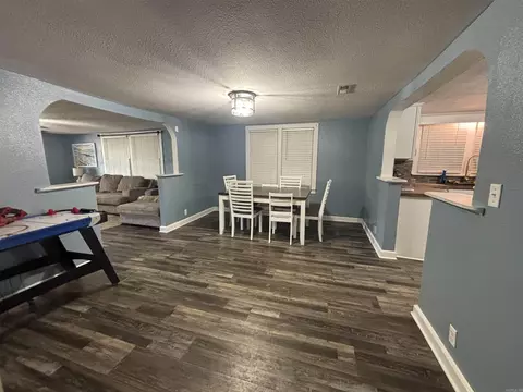Dining - 1830 Dunklin, Kennett, MO 63857 photo 2 of 2