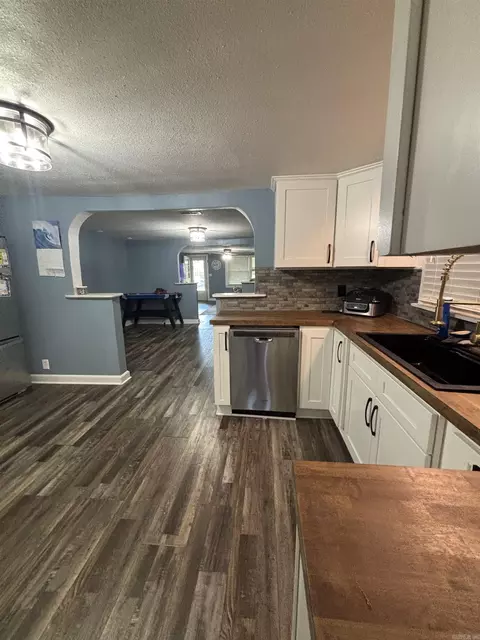 Kitchen - 1830 Dunklin, Kennett, MO 63857 photo 4 of 4