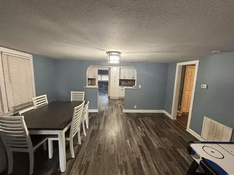 Dining - 1830 Dunklin, Kennett, MO 63857 photo 1 of 2